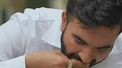 'Why can't they use cutlery?': Zohran Mamdani's old video of eating rice with hand goes viral