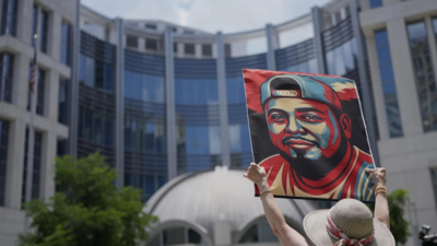 US judge halts release of Abrego Garcia, citing delay over ICE deportation concerns