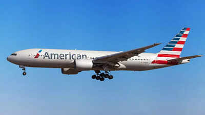 RIP: American Airlines flight diverted after passenger snoops on seatmate's condolence message, spreads panic