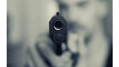 Egyptian police kill 2 suspected militants in a shootout