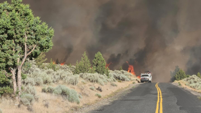 US faces first megafire risk of 2025: Oregon wildfire burns over 95,000 acres;  more than 900 firefighters work on containment