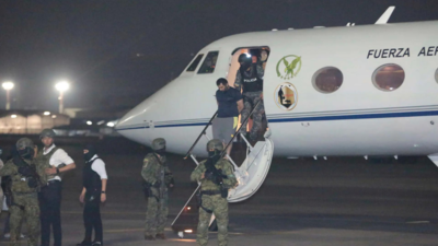 Escorted by soldiers and police officers, Adolfo Ecuador's biggest drug lord 'Fito' extradited to US