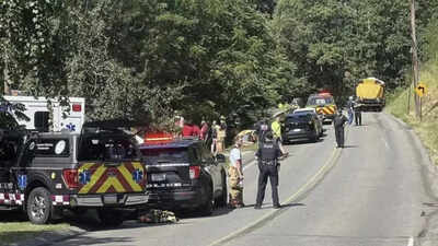 School bus carrying junior football team crashes near Pittsburgh; 21 hospitalised; probe under way