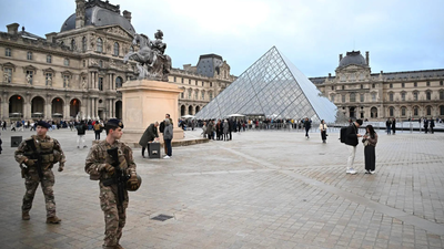 ‘Possibly experienced foreigners’: French minister gets fresh lead on Louvre thieves who pulled off 7-minute heist