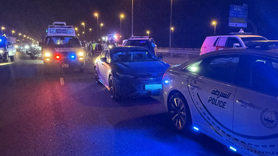Dubai Police rescued a woman after cruise control failure left her car unresponsive on Emirates Road/Image: X Dubai police rescue female driver after cruise control fails on emirates road