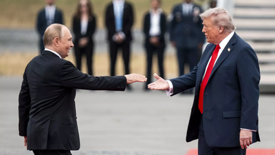 File photo of US President Donald Trump and Russian President Vladimir Putin Putin + Trump = Tunnel? US president reacts to Kremlin's proposal of undersea link; is Zelenskyy on board?