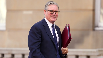 Australian PM Albanese’s plane makes emergency landing: Crew member injured; visit follows $8.5bn minerals deal with US