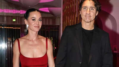 Source: People.com Prime Delivery: How Jeff Bezos's wife Lauren Sánchez set up Katy Perry and Justin Trudeau