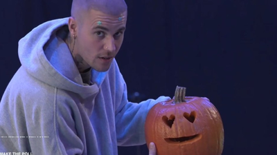 Is Justin Bieber quitting music? His Halloween Twitch confession about his ‘daunting tour’ leaves fans heartbroken (Image via Bieber/Twitch) Is Justin Bieber quitting music? His Halloween Twitch confession about his ‘daunting tour’ leaves fans heartbroken