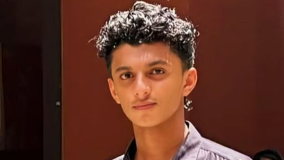 Mohammed Mishal, a 19-year-old Kerala teen, died in Dubai after falling while photographing airplanes/Image: Facebook 19 year old Indian teen dies in Dubai while photographing planes