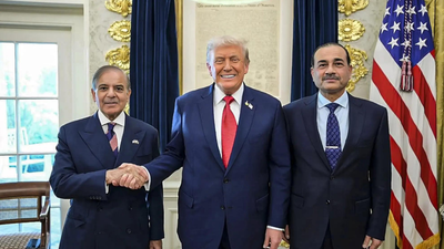 File photo US–Pakistan major arms deal: Trump admin clears sale of advanced tech for F-16 jets to Sharif government; $686 million package approved