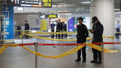 Taiwan: Two killed in smoke grenade, knife attacks at Taipei metro stations; suspect also dead