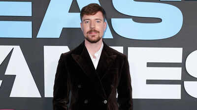 “It’s a death sentence”: MrBeast warns fans that slow photo requests can turn dangerous in seconds