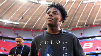 A Narok safari guide has revealed the behind-the-scenes chaos of hosting IShowSpeed during his viral Maasai Mara livestream. While the visit brought massive global attention and boosted interest in Kenyan tourism, the constant focus on entertaining a live audience clashed with the calm rhythm of the safari. Despite challenges, the exposure proved valuable for the local community. “Respect the rhythm of the wild”: Kenyan guide opens up on cultural clashes during IShowSpeed’s Maasai Mara visit