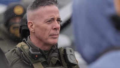 Minnesota: Alex Pretti’s Viral Video Shows Never-Seen-Before Act; Anger Against ICE Explodes Minnesota: Alex Pretti’s Viral Video Shows Never-Seen-Before Act; Anger Against ICE Explodes