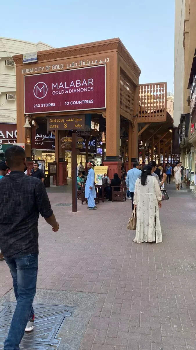 Gold Shopping, Hotels and a Golden Street: Dubai’s New Luxury District Explained
