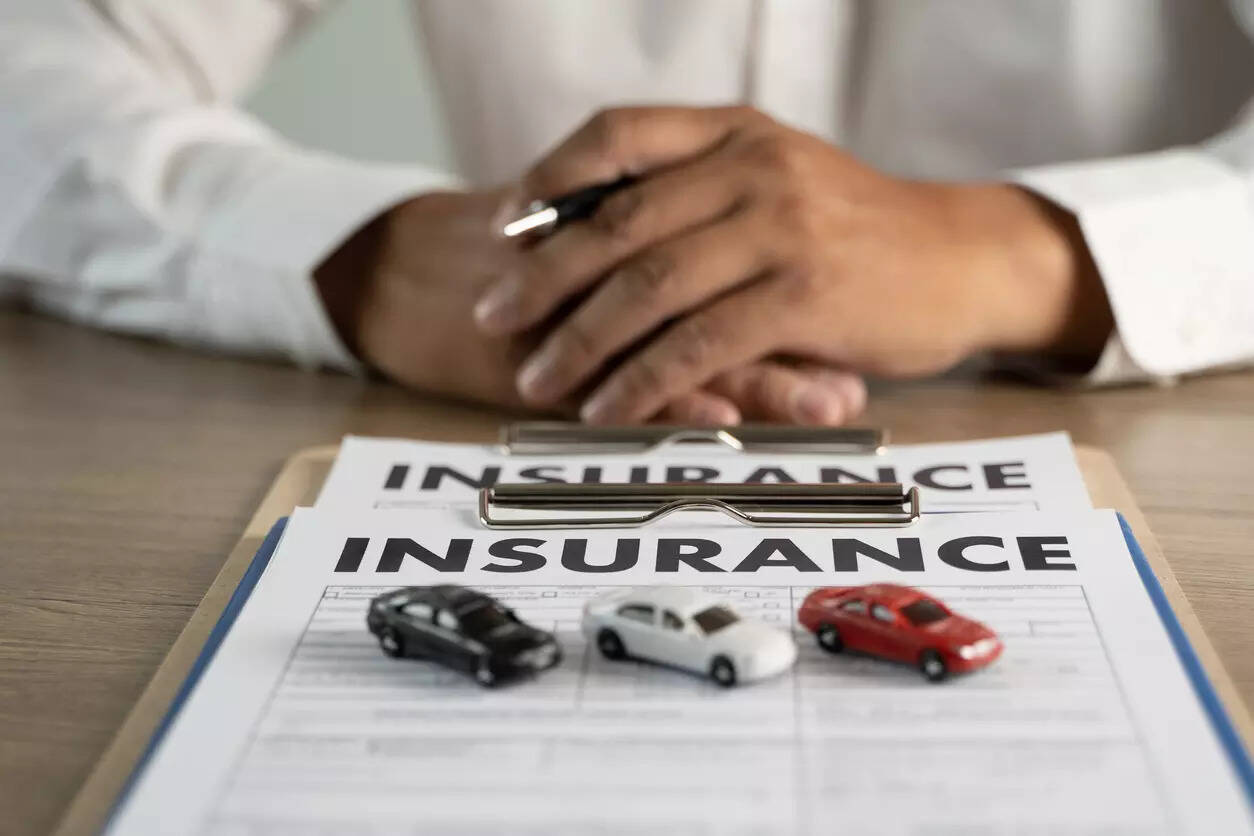 New Oman Rule Shocks Insurers: Miss a Repair Deadline and You Pay the Driver