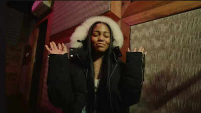 “Repeatedly hit a crying puppy”: Police honored by PETA after viral Twitch clips lead to animal cruelty arrest