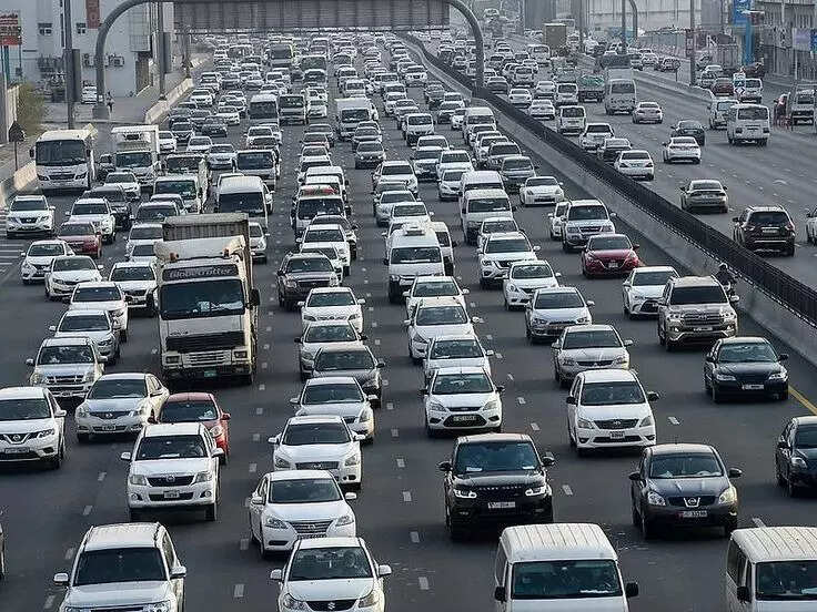 Abu Dhabi Reduces Speed Limits on Key Roads for Enhanced Safety Abu Dhabi Reduces Speed Limits on Key Roads for Enhanced Safety