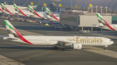 Emirates and Etihad cancelled multiple UAE–US flights due to East Coast blizzard warnings/Image: X UAE–US travel disrupted as Emirates and Etihad cancel flights amid east coast storm