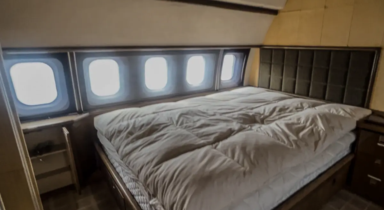 Image: NY Post epstein lolita express