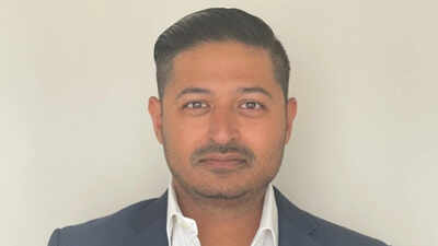 'Put Indians in charge and...': Trolls target Indian-origin CFO Ravi Thanawala as Papa Johns announces closing of 300 pizza shops