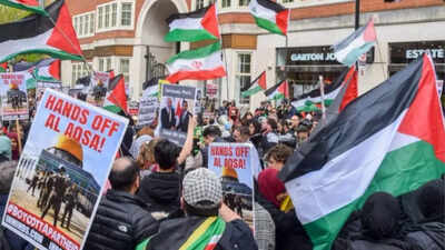 Al-Quds rally in London: Pro-Iran protesters chant ‘death to IDF’, wave posters of Khamenei; 3 arrested