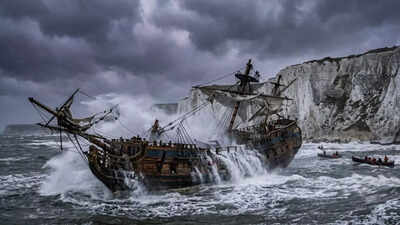 PC: Google Gemini 280-year-old shipwreck in England reveals ‘silver bones’ and hidden treasure beneath the sea