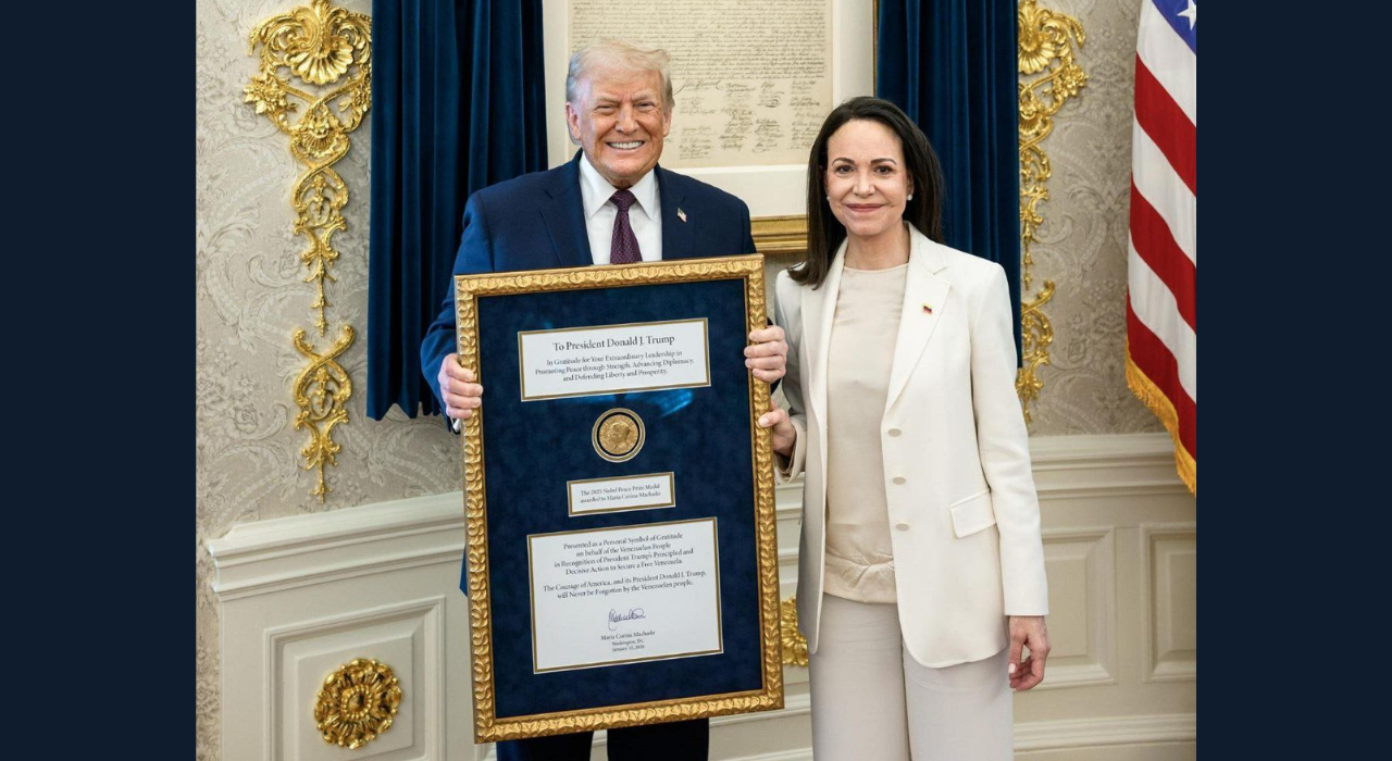 María Corina Machado handed trump her Nobel medal