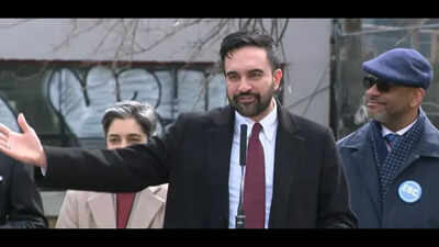 <p>NYC mayor Zohran Mamdani gets heckled at a press conference. He chose to address the heckler.</p>
<p>” decoding=”async” fetchpriority=”high”></p>
</div>
<div>
<p><span title= Zohran Mamdani gets heckled during a press conference, says 'If I don't hear him yelling at me...'