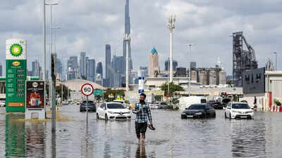UAE weather alert: Heavy rain, thunder and traffic chaos hit Dubai and Abu Dhabi — Safety warnings issued