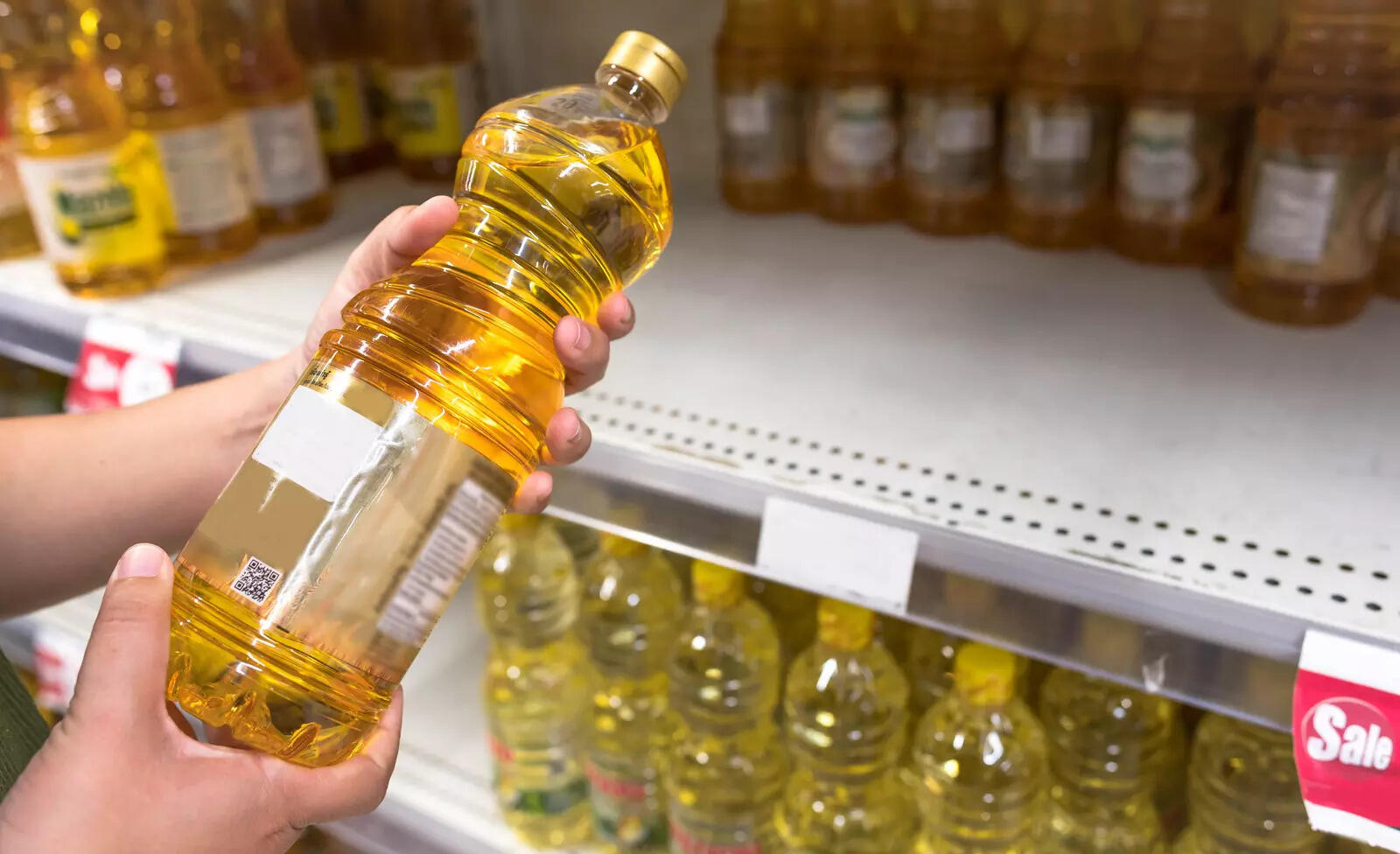 Will UAE Food Prices Rise? Authorities Respond as Oil Prices Surge