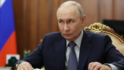 Vladimir Putin Putin announces truce with Ukraine during Orthodox Easter celebrations