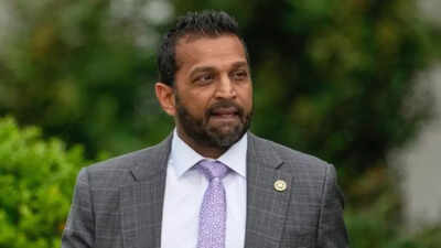 <p>Kash Patel engaged in a war of words with Dem senator Sheldon Whitehouse</p>
<p>” decoding=”async” fetchpriority=”high”></p>
</div>
<div>
<p><span title= 'People who look like me': Kash Patel rages against Senator Whitehouse's 'White only' private club, says he will knock on the door