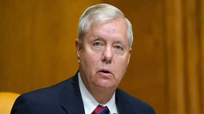 <p> Lindsey Graham says US is very close to strategic victory and Trump is right to blow up Iran’s crucial infrastructure so they can’t go back to their old ways</p>
<p>” decoding=”async” fetchpriority=”high”></p>
</div>
<div>
<p><span title= Lindsey Graham says US is so close to strategic victory: 'Either via diplomacy or military action'