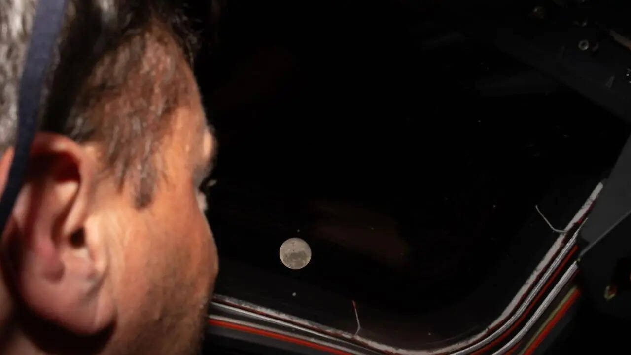 PC: NASA NASA’s Artemis II lunar flyby