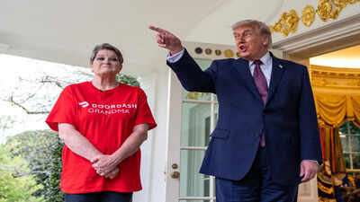 <p>Sharon Simmons who delivered McDonald’s packets to Trump at White House on Monday is a ‘MAGA grandma’ who was flown from Arkansas for the photo-op.</p>
<p>” decoding=”async” fetchpriority=”high”></p>
</div>
<div>
<p><span title= 'MAGA grandma' Sharon Simmons flown from Arkansas for DoorDash delivery to Trump: 'No one is claiming it was real'