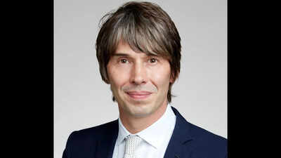 Brian Cox (Image: Wikipedia) Quote of the day by English physicist Brian Cox: “We explore because we are curious, not because we wish to develop grand views of reality or better widgets.”