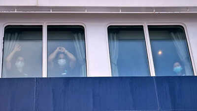 <p>Hantavirus scare on cruise ship</p>
<p>” decoding=”async” fetchpriority=”high”></p>
</div>
<div>
<p><span title= Hantavirus scare: British passengers evacuated from virus-hit cruise ship to isolate for 45 days