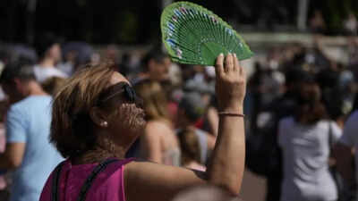 UK heatwave: Why experts are warning against sleeping with fans on overnight amid rising temperatures