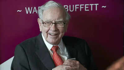 Beyond the millions: 10 essential life lessons Warren Buffett thinks everyone should live by<i></i>” title=”10 essential life lessons from Warren Buffett.” decoding=”async” fetchpriority=”high”></p>
</div>
<div>
<p><span title=