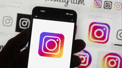 Facebook and Instagram down worldwide UAE users report disruptions across Facebook and Instagram as Meta hit by global outage