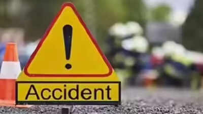Six-year-old survives fatal crash Dubai-based Indian man, wife killed in Kerala road crash; daughter survives after last-minute car switch